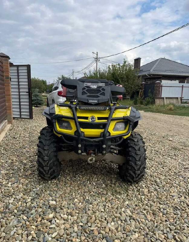 Продаю BRP Outlander Max 800 (2008 г.) На полном ходу, документы есть. 5000 км пробега. 54 л.с. Все ...