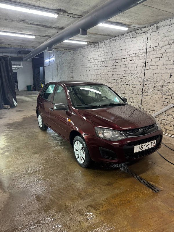 Калина 2 2013 год 1 собственник, 110 т. км пробега, зеленая тека , вид имеет По технике идеал, мот...