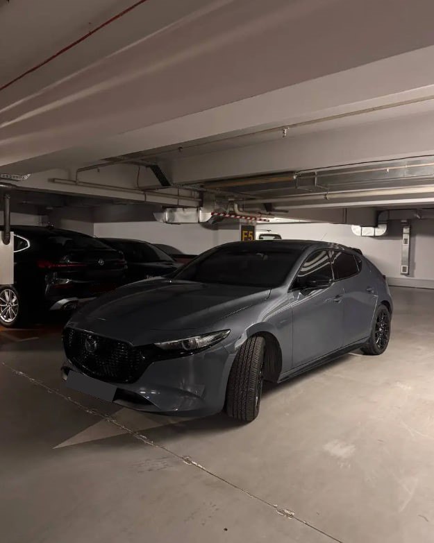 Mazda 3 2020 — Exclusive Пробег: 29 000 км Тип кузова: Хэтчбек Поколение: IV (BP) Двигатель: Бензи...