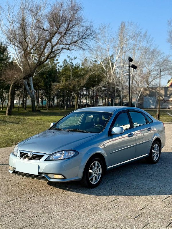 Продам Daewoo Gentra, по сути современный аналог Шевроле Лачетти с более надежным цепным двигателем....