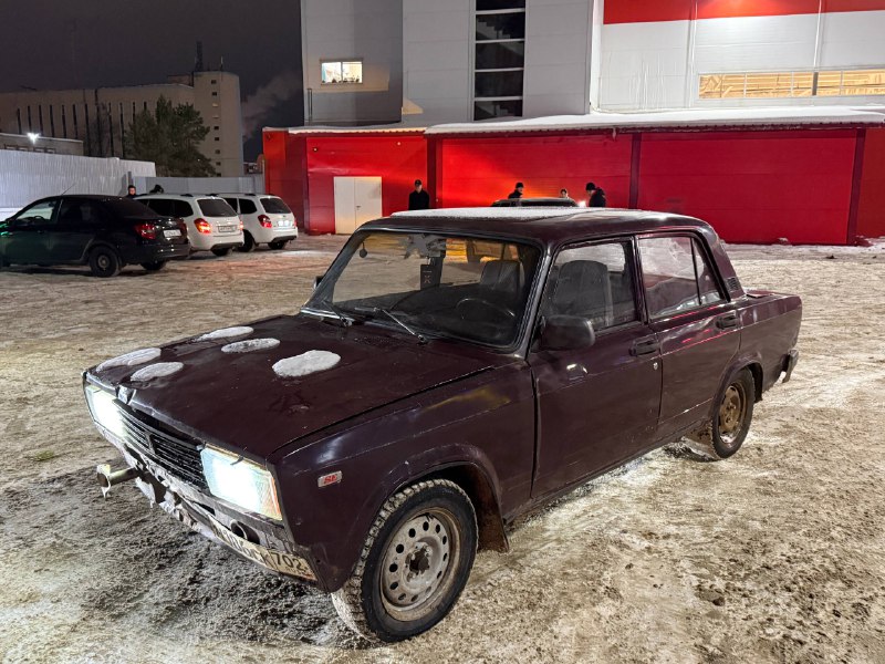 пятерку 2006г инжекторная Коробка 5 ступка, печка греет, доки стс птс Мотор не дымит, масло не жре...