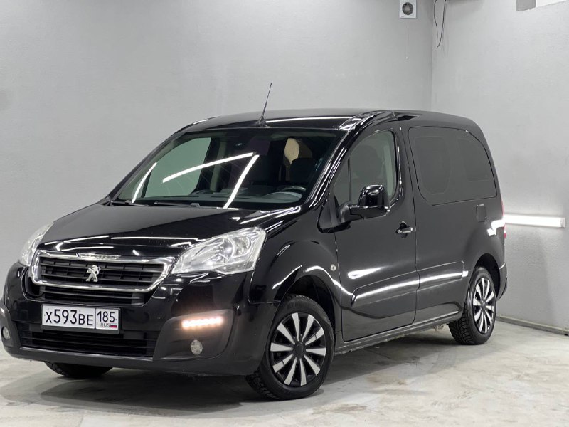 ПРОДАМ ПЕЖО ПАРТНЁР (Пассажир) (Peugeot Partner) Год выпуска: 2016 Пробег: 162 .000 тыс.км Двига...