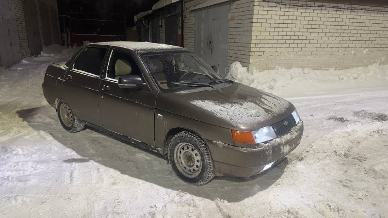 Ваз 2110, 2013 года , с кондиционером, 4 стеклоподъемника, с эуром, на музыке , фронт 2 пары , саб ,...