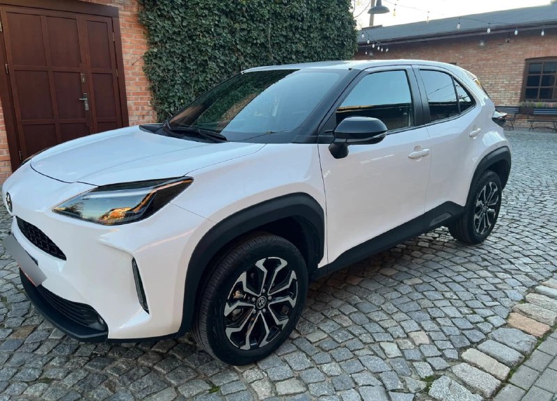 Продаю Toyota Yaris Cross декабря 2021 года с пробегом 48200 км.
Автомобиль в отличном состоянии, по...
