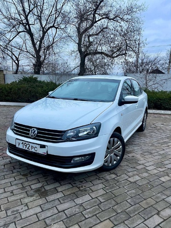 В продаже автомобиль проверенный временем- Фольцваген Поло 2019г.в в красивом белоснежном цвете! В з...