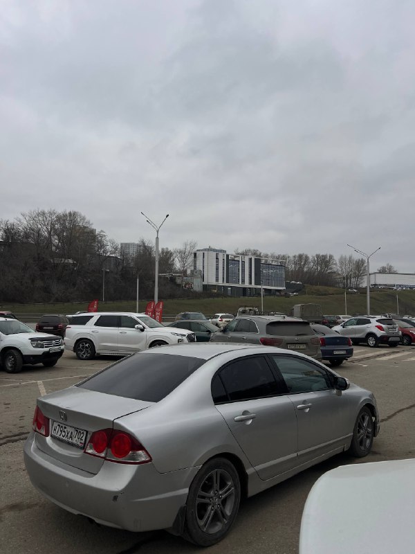 В продаже Honda Civic 1.8 2007 года выпуска на АВТОМАТЕ. Хорошее внешнее и техническое состояние. Ма...