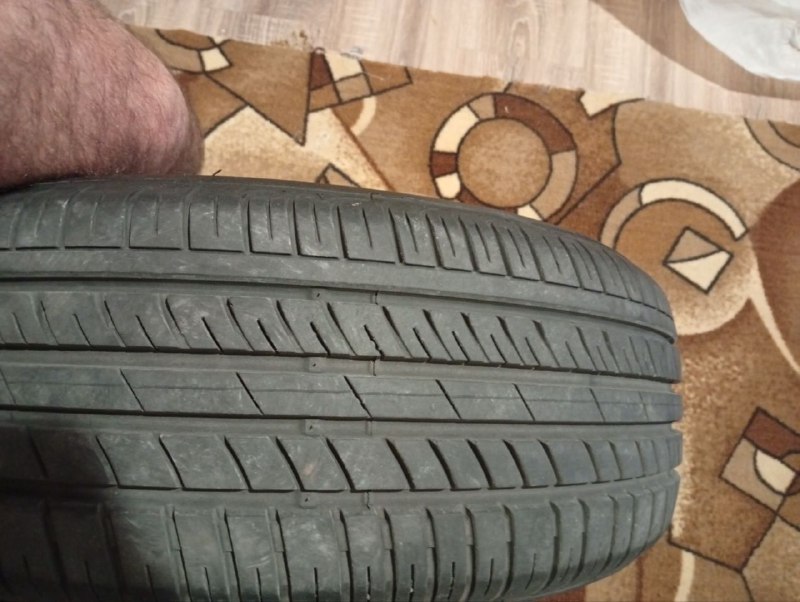 Продам диски с летними шинами WV POLO R15 5×100,ц.о.57,1,ЕТ 40 диски не варены и не катаны,ровные,ши...