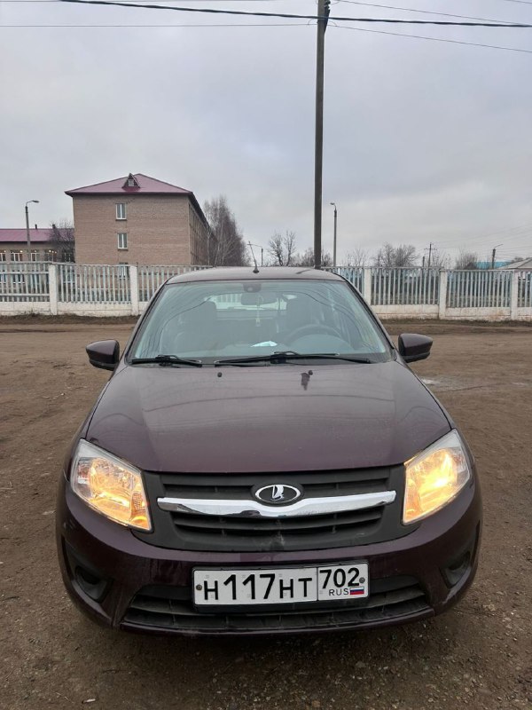 Продам гранту 2017 г. 8 кл. Механика. 116 тыс пробег. 3 хоз. Техника, Салоны идеал. Сигнализация с а...