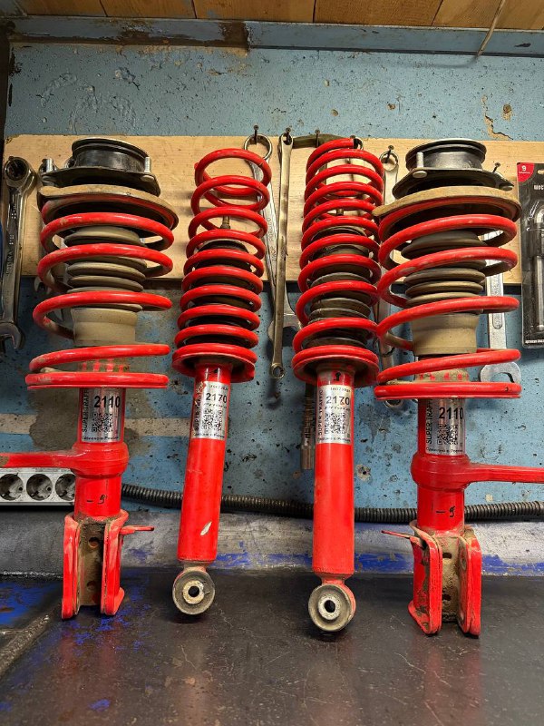 Здравствуйте за 12500 ,перед -30 жопа 50...