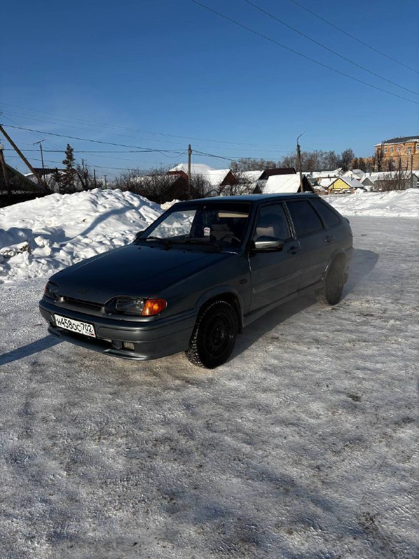 ваз 2114 2010 технически в отличном состоянии , ходовая на 5+ отрабатывает отлично по мотору коробке...