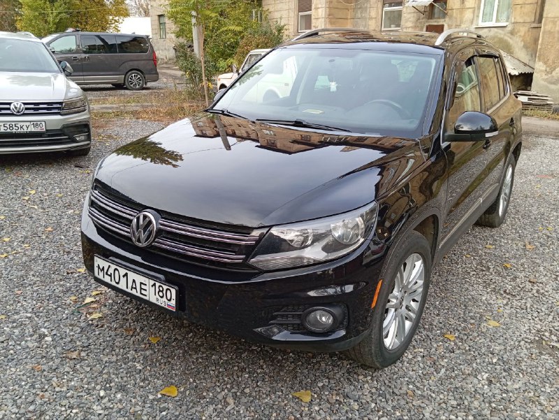 Volkswagen Tiguan 2.0  2013
Пробег 185 т. км
Полнный привод
Автомобиль в отличном состоянии, обслуже...