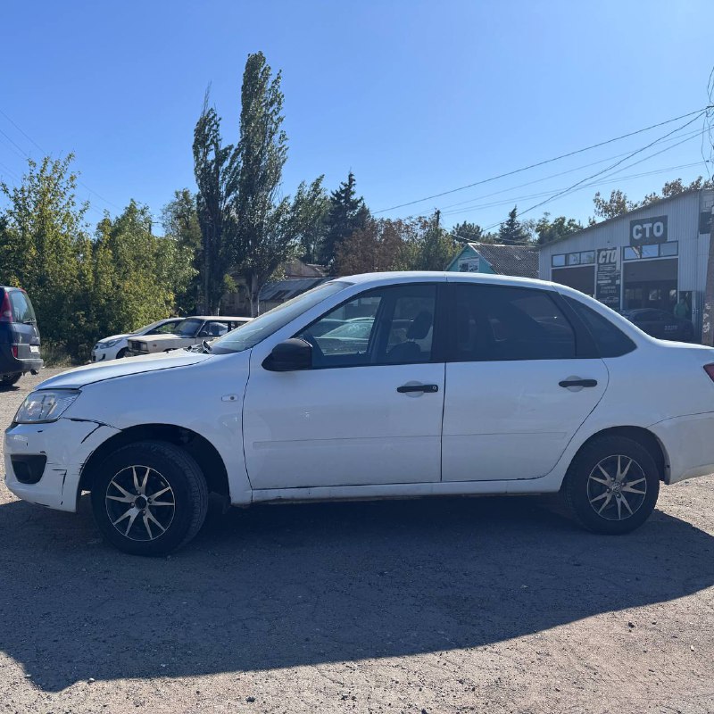 Продам Лада Гранта 2018 год Пробег 111 КПП механика 450 т.р ( торг уместен)...