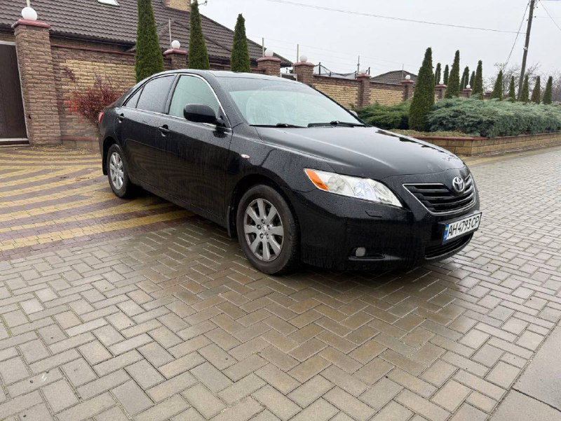 Продам Toyota Camry 2007г, мотор 2.4, пробег 270т, обслужена, на полном боевом ходу Оформление на 5...
