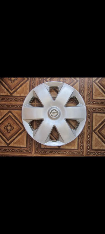 Куплю такой колпак на 14", может что то похожее...