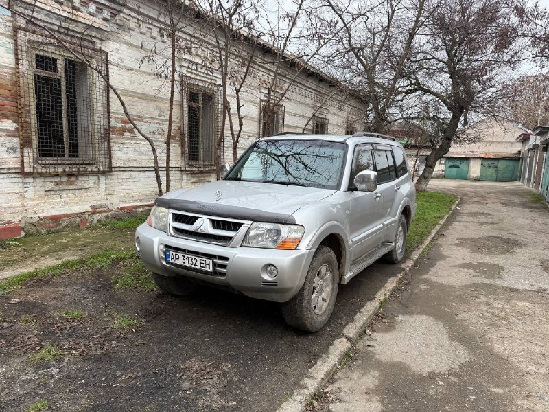 Продам Mitsubishi Pajero 2003 год выпуска 3.0 бензин Газ вписанный 232000 км пробег 785 тыс руб...