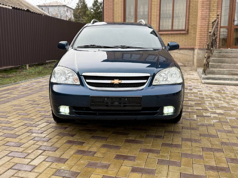 Продам Шевроле лачетти 2008 года выпуска с мотором 1.6 бензин пробег 180 тысяч км кузов весь заводск...