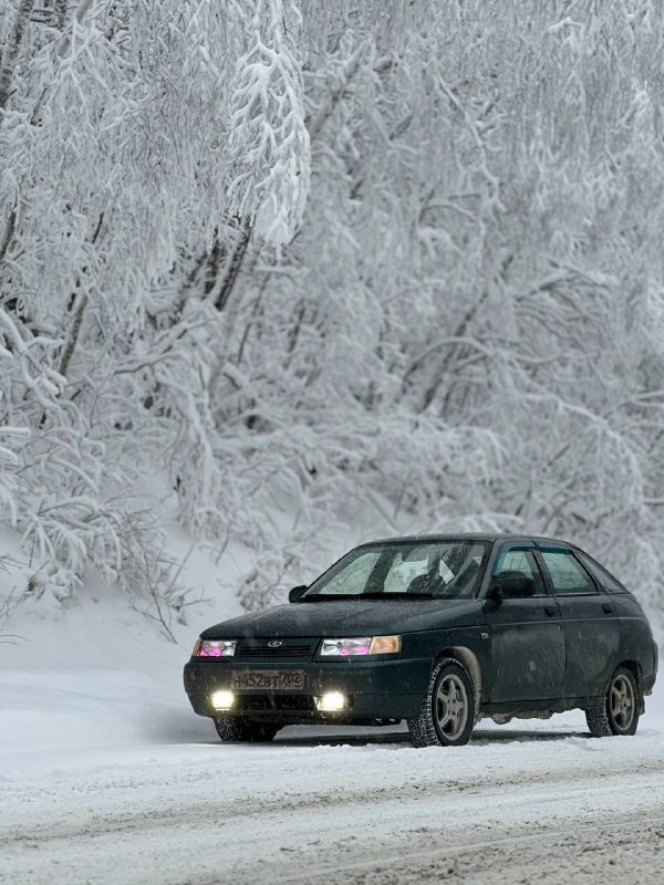 Продам ваз 2112 2008 года в отличном состоянии! 168.000 пробег. 16 клапанный мотор 124, который не г...