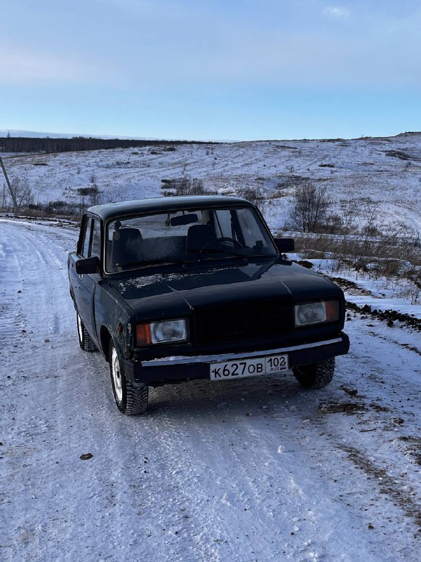 Ваз 2107 2005 года Документы зелень Машина в одной семье По технике идеал Инжектор, новая ходовка ...