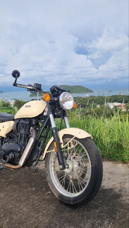 Продам байк Benelli Imperiale 400 Пробег 2500 км Есть заднее сидение Цена: 63000 бат....