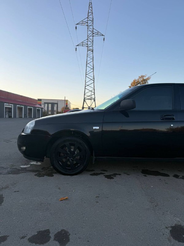 Продам живую приора 2
2014 год...