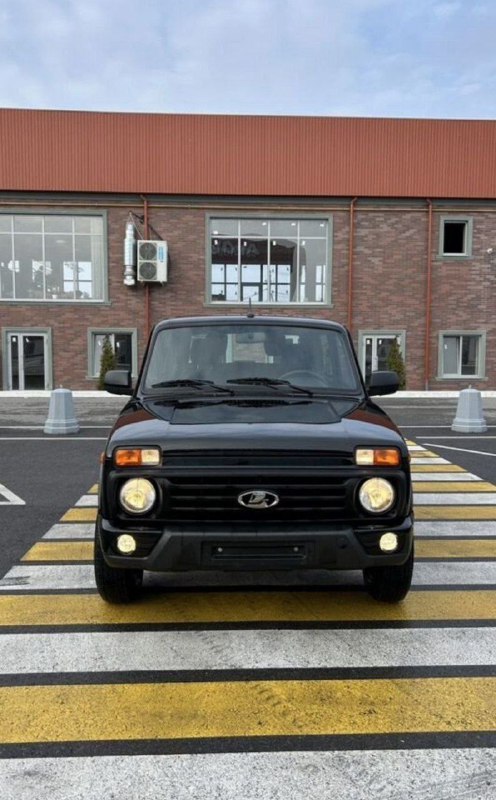 Niva Legend Разные цвета. Цена 350тр Вин угоне. Москва Новый автомобиль 2024 год. Комплектация Blac...