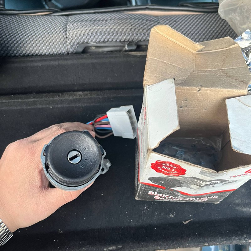 Выключатель зажигания 100₽ (ключей нет) можно сделать...