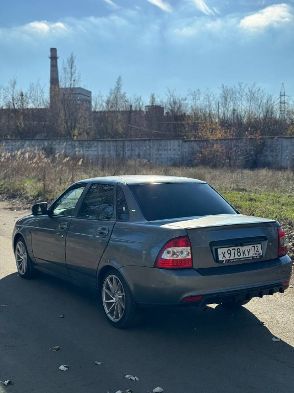Продам Приору 2 - 14 год.
Документы в полном порядке. Без штрафов и запретов. Пробег 190.000. Двигат...