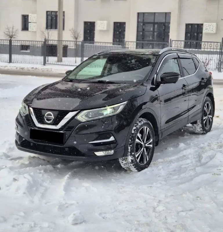 Nissan Qashqai 2018 II поколение (FL) Пробег: 100 000 км Двигатель: бензин 2.0 л Коробка передач: а...