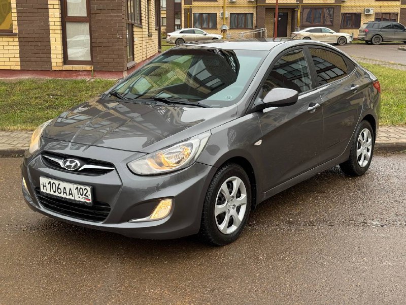 Hyundai Solaris 2 хозяина 12/13 год 144.000 родного проьега 1.4 Автомат Вся в родном окрасе Мот...