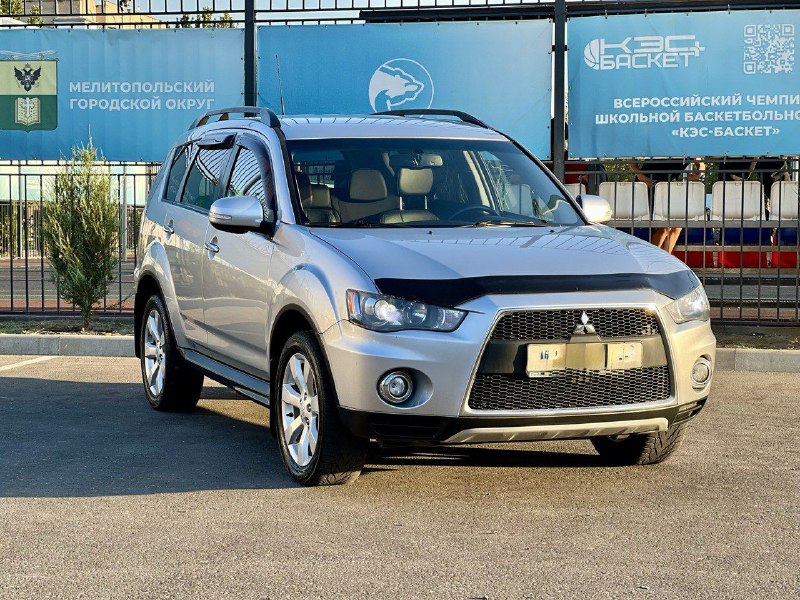 ‼️ ПРОДАМ Mitsubishi Outlander ‼️

Год 2011
Двигатель - 2,4 бензин (170 л.с.)
Коробка Автомат
Полный...