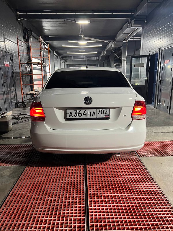 Продается Volkswagen Polo 1.6(105л.с) 2013 года в лимитированной комплектации Sochi Edition.Отличны...