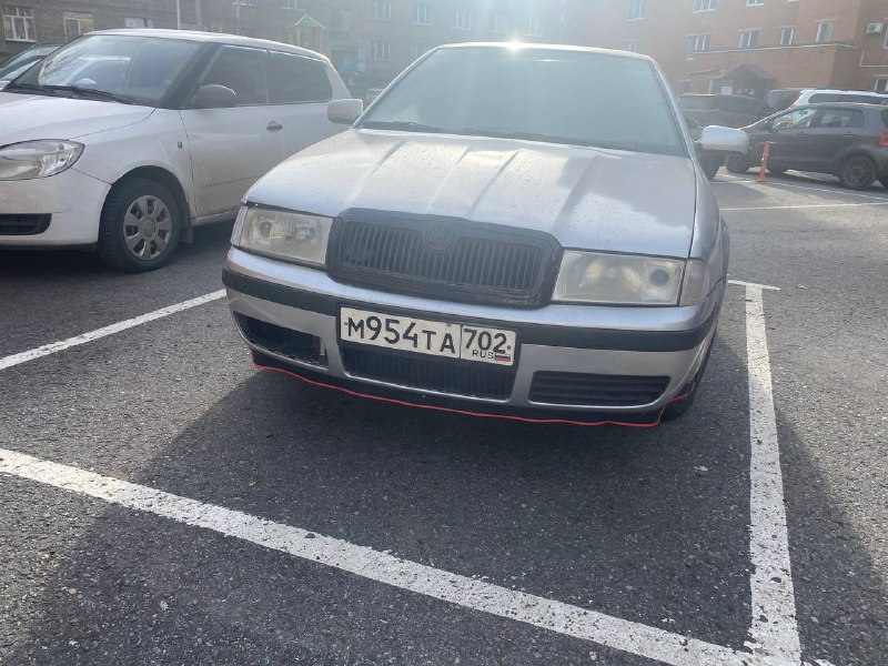 2007 тур Пробег:127 Цена:370 торг есть не большой...