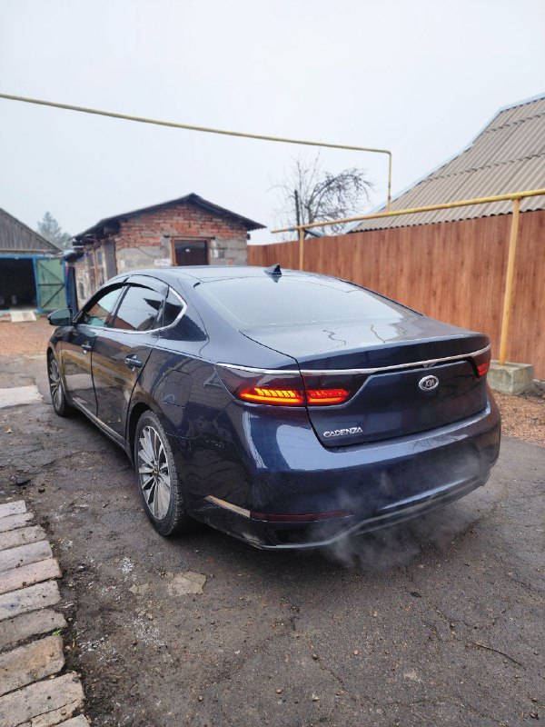 Продам Kia CADENZA (K7) бизнес класс 2017 год 3.3 бензин 297 лс автомат пробега 150тыс Климат кон...
