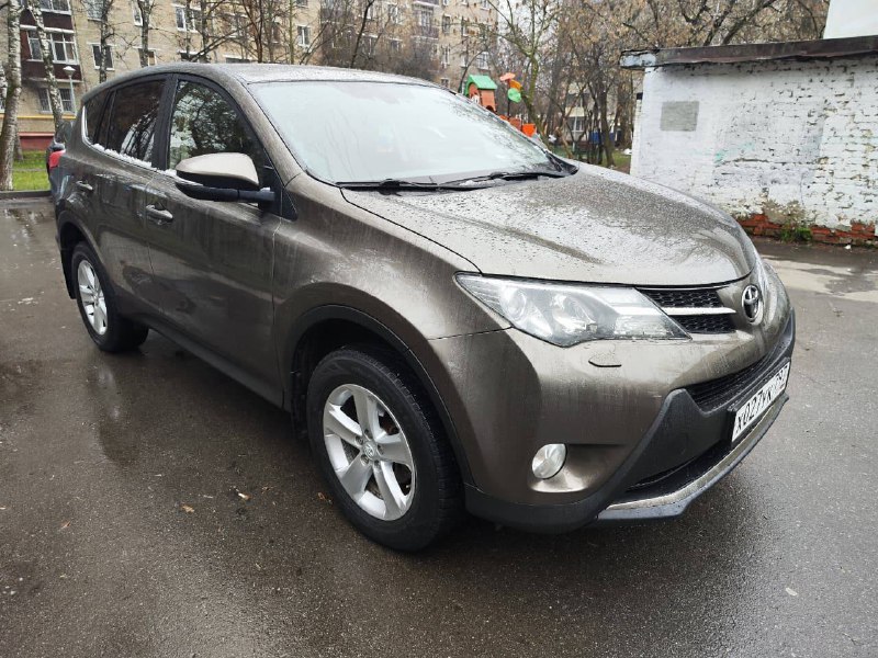 Toyota RAV4 2.2АКПП/150л.с Дизель пробег: 100 000км Полный привод Год выпуска: 2013 Цена: 1 940 00...