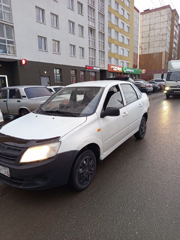 Продам ладу гранту в хорошем для своих лет состоянии за все время один собственник с 2012 до 2025 го...