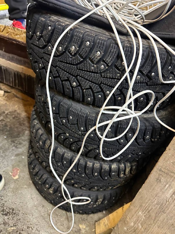 Нужны кому? Даже сезон не проехала 10₽ 😱 быстрым отдам 185/55R15...