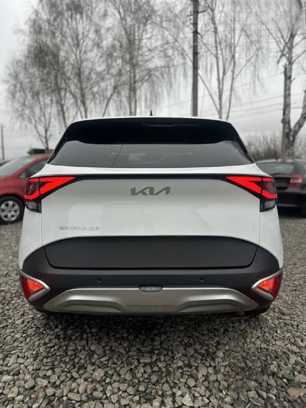 Продам Kia Sportage 2022 Пробег:31 тыс.км Двигатель:Бензин, 2 л Коробка:Автомат Привод:Передний Цена...
