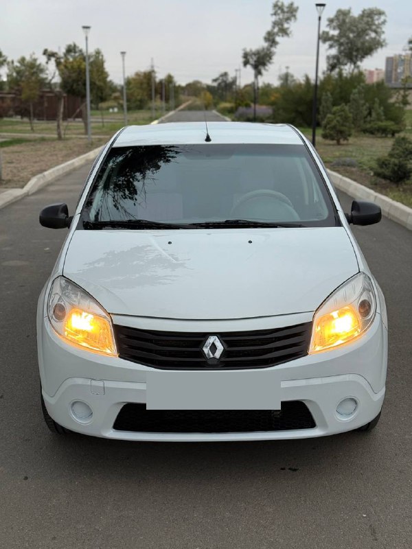 Продаю Renault Sandero 2011 года, пробег честный 286 119 км, двигатель вечный 1.6 8V, бензин/газ (ГБ...