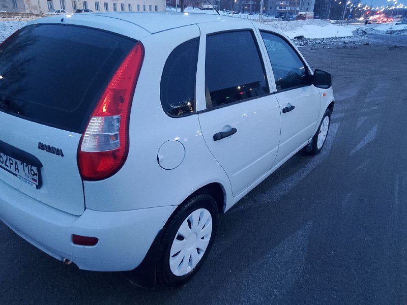 Продается калина 2013 г . 2 хоза. 178000 км . в целом машина хорошая , все железо родное, ничего не...