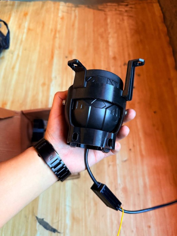 Продам туманки новые,4к без крепления...