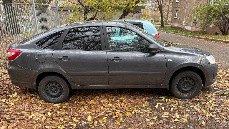 Продается личный автомобиль. 
Granta 2017г. 
Пробег 200 566 км, родной, в ДТП не участвовала. Обслуж...