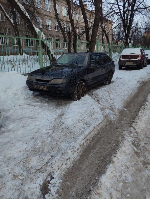 Ваз 2113 2006 года Трасса Стингер, прошивка, виброизоляция крыша двери дно, подсветка ног, эва ковры...