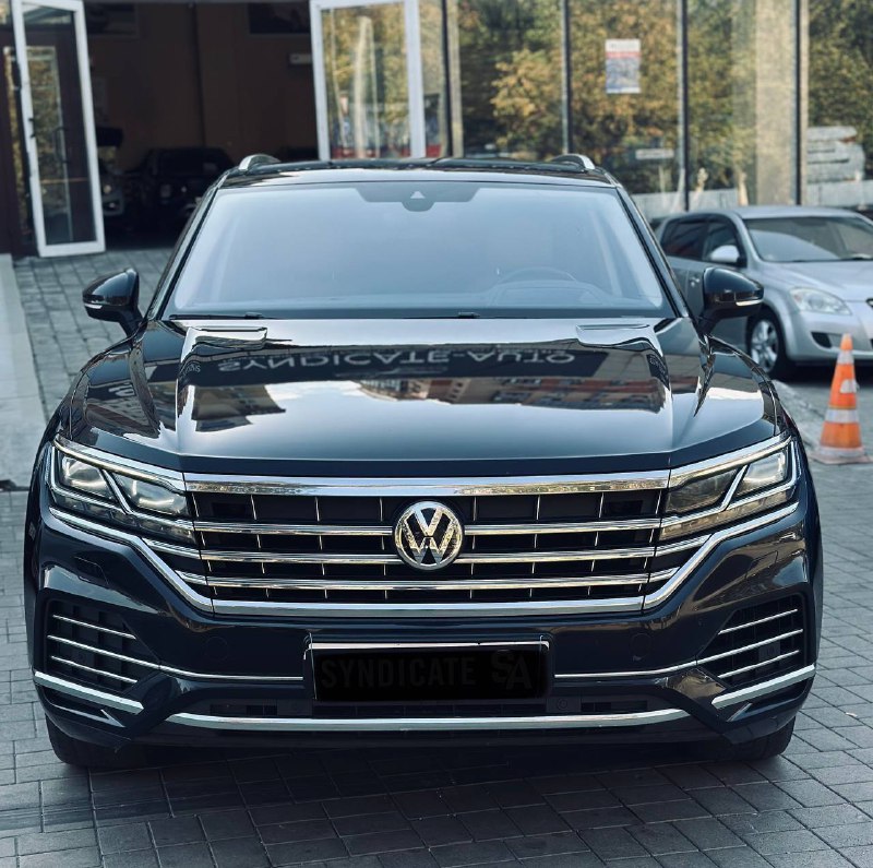 Volkswagen Touareg 2018 год 3-л дизель Пробег :168 тысяч 286-л/с 2-ключа Машина покупалась в Укр...