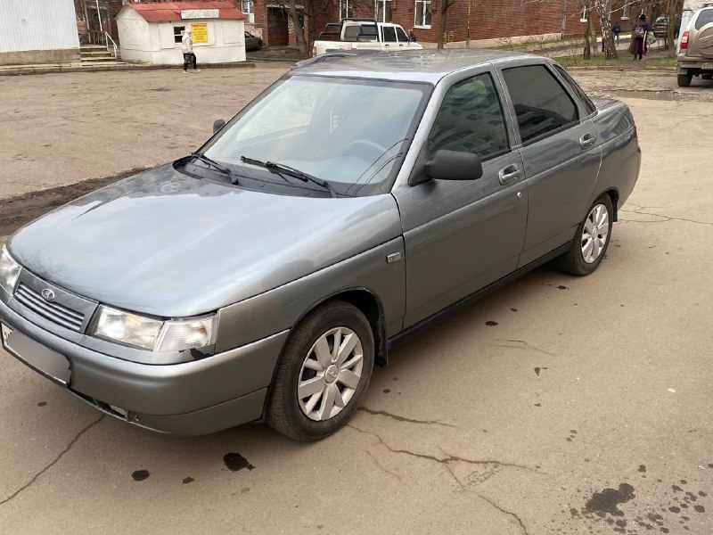 Продам 2110 Богдан Год 2012 Двигатель 16 16 клапанная Пробег 214 работает Ровно ничего не выбивает...