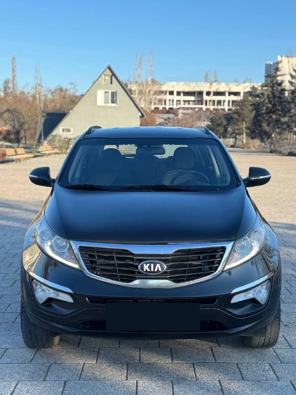 Продаётся KIA Sportage 2012 года. Кузов опрятный без коррозии, технически всё на высоте. Мотор работ...