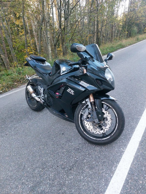 Продам ракету Suzuki k7 1000. Прямая трасса, прошит. Едет со всех оборотов. Все расходники поменяны...