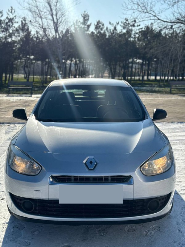 Продаю Renault Fluence 2013 года, с надежный двигателем K4M 1.6 16V и механикой: надёжный, простой и...