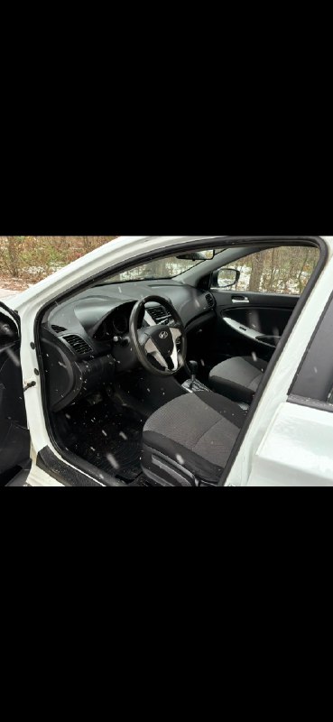 Продам свой личный автомобиль 2012 год я третий хозяин пробег 220.000 км, АКПП,кондиционер,автозапус...