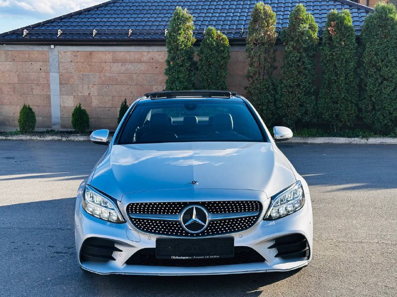 С 205 рест 2018 год Дизель с180 Заводской АМГ пакет✅ Машина в идеальном состоянии✅ Комплектация хоро...