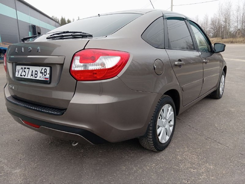 Продам Лада Гранта 2020г Пробег 97т.км. 1,6 8кл Механика 5ст В топовой комплектации С кондиционеро...